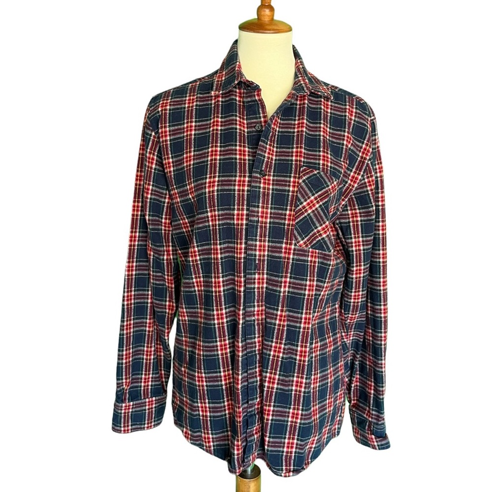 Vintage American Apparel flannel. Size  men’s small.